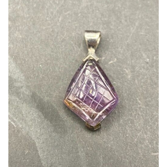 Amethyst Pyramid Shaped Pendant Purple Gemstone 925 Sterling Silver GE Stamped - Picture 5 of 11